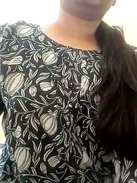 Snapshot of Indianhyna chatting on 03/19/25, 06:57 Indianhyna online show from 03/19/25, 06:57