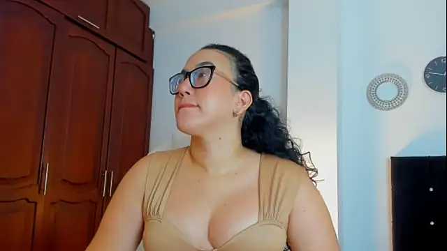 kathyajhonss online show from 11/17/25, 11:42