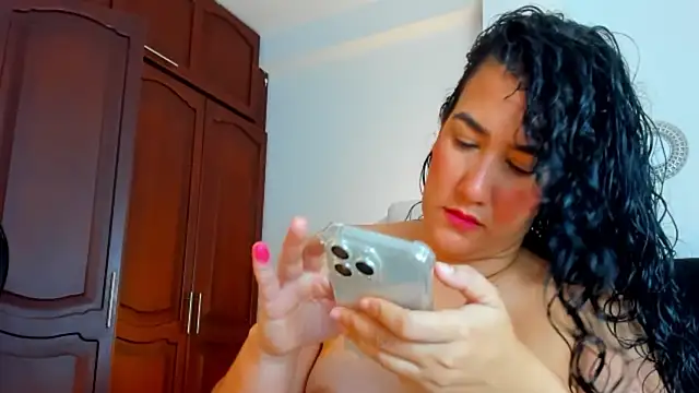 kathyajhonss online show from 04/16/26, 11:07