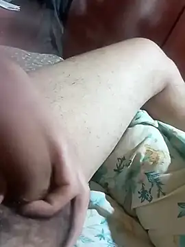 Snapshot of TheLuXiX2234 chatting on 09/27/25, 06:47 TheLuXiX2234 online show from 09/27/25, 06:47