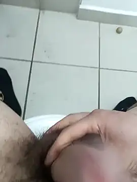 Snapshot of TheLuXiX2234 chatting on 10/26/25, 08:15 TheLuXiX2234 online show from 10/26/25, 08:15