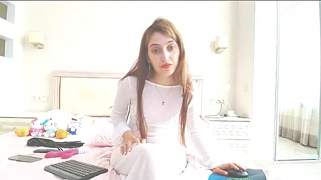 Iren online show from 11/03/25, 08:18