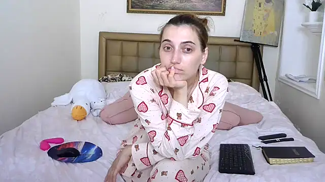 Snapshot of Iren chatting on 07/01/26, 07:47 Iren online show from 07/01/26, 07:47