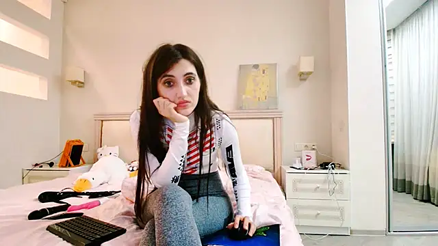 Iren online show from 11/24/25, 11:16