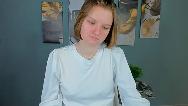 LilianSwall online show from 01/15/26, 02:42