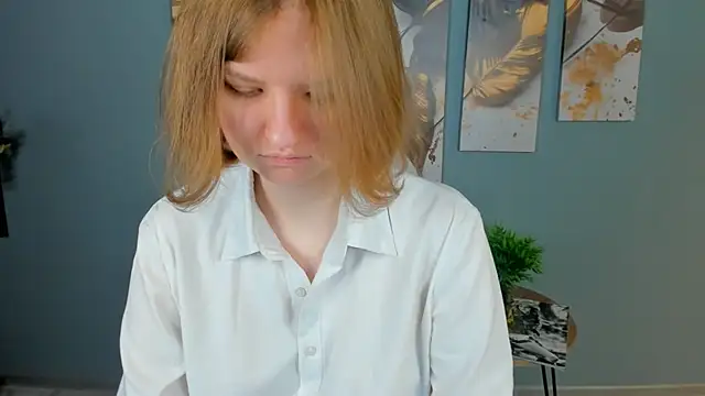 LilianSwall online show from 01/12/26, 01:40