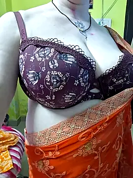 Snapshot of Raja_Ranii chatting on 02/14/26, 06:13 Raja Ranii online show from 02/14/26, 06:13