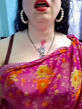 Snapshot of Raja_Ranii chatting on 02/19/26, 06:32 Raja Ranii online show from 02/19/26, 06:32