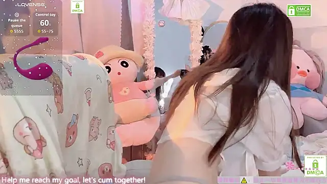 Carly 1 online show from 12/15/25, 12:00