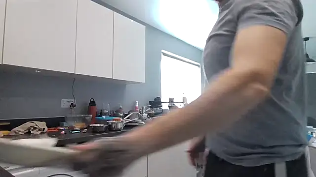 Snapshot of DynamicDuo_oxo chatting on 01/13/25, 12:13 DynamicDuo oxo online show from 01/13/25, 12:13