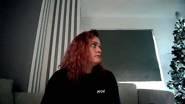 Snapshot of DynamicDuo_oxo chatting on 12/08/24, 01:36 DynamicDuo oxo online show from 12/08/24, 01:36