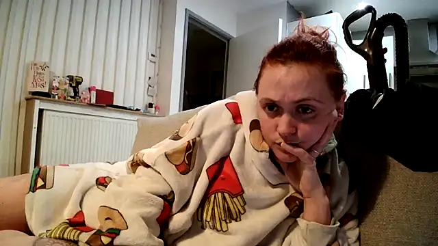 Snapshot of DynamicDuo_oxo chatting on 01/01/25, 07:53 DynamicDuo oxo online show from 01/01/25, 07:53