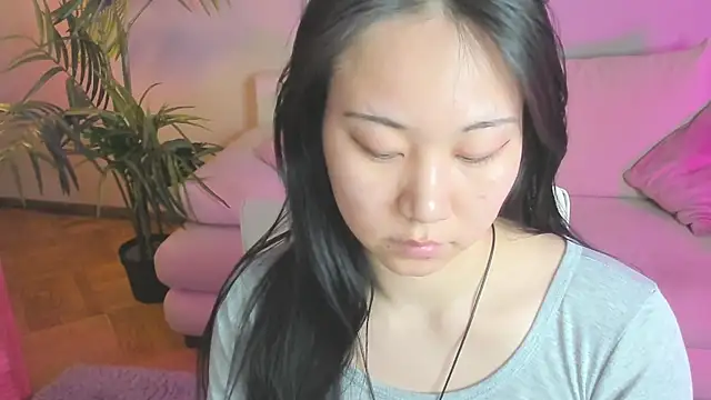 Snapshot of Inari_Okami_ chatting on 02/09/25, 02:18 Inari Okami online show from 02/09/25, 02:18