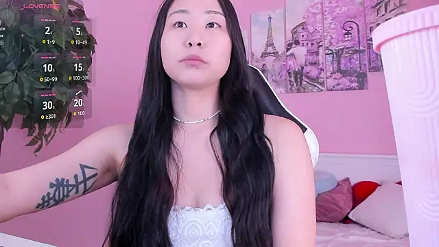 Inari Okami  online show from 02/03/26, 03:39