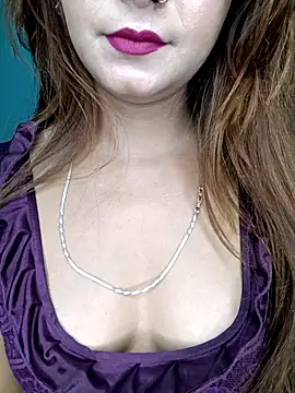 Diamond queeen online show from 10/16/25, 08:39