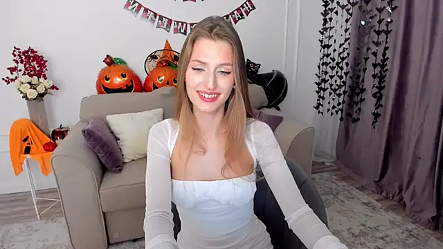 NaturalBeaty online show from 10/21/25, 03:50