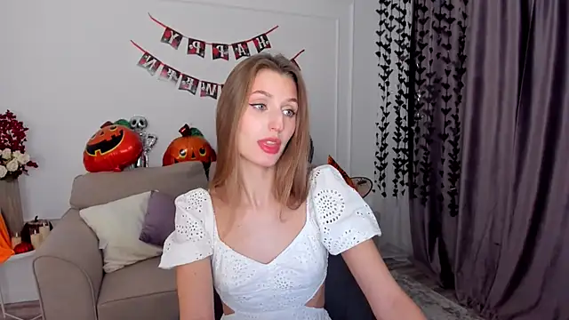 NaturalBeaty online show from 10/20/25, 04:14