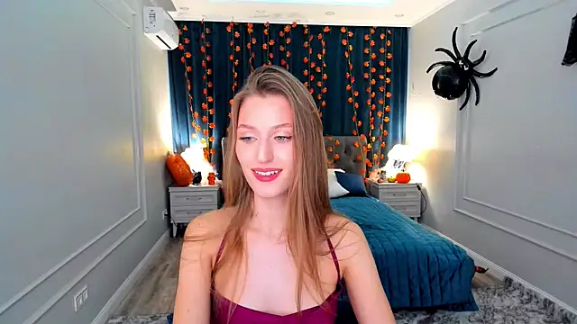 NaturalBeaty online show from 10/28/25, 04:24