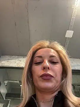 Diamond Bunny  online show from 03/24/26, 03:01