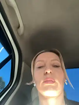 Diamond Bunny  online show from 01/16/26, 01:59