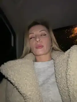 Diamond Bunny  online show from 02/25/26, 04:18