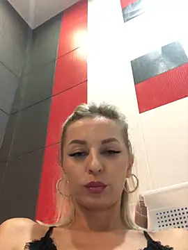 Diamond Bunny  online show from 10/27/25, 12:39