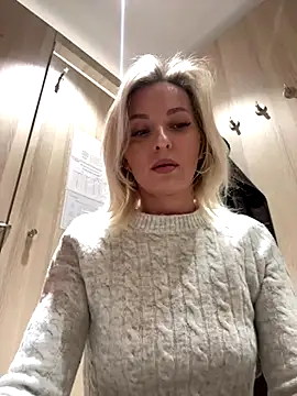 Diamond Bunny  online show from 12/05/25, 01:21