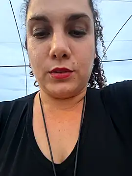 litha luna online show from 11/05/25, 09:29