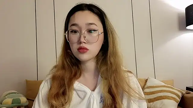 Jennatyan online show from 04/20/26, 02:03