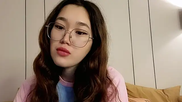 Jennatyan online show from 06/05/26, 03:00