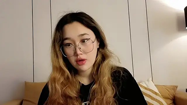 Jennatyan online show from 05/02/26, 04:18