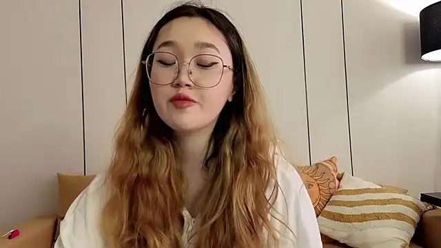 Jennatyan online show from 04/17/26, 06:16