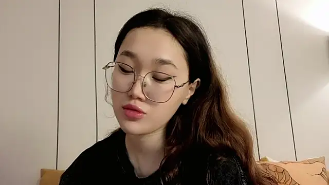 Jennatyan online show from 06/19/26, 03:56