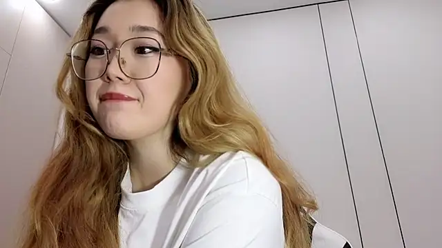 Jennatyan online show from 12/20/25, 01:25