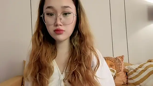 Jennatyan online show from 04/18/26, 06:49