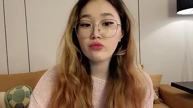 Jennatyan online show from 04/15/26, 07:47