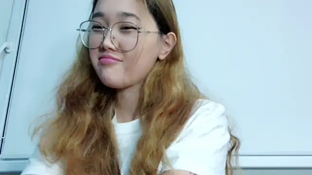 Jennatyan online show from 11/18/25, 02:42