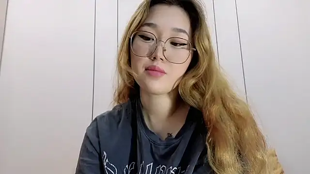 Jennatyan online show from 12/16/25, 11:25