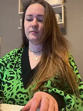 Emma B1uem online show from 12/21/24, 02:37