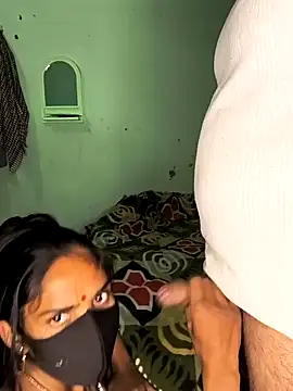 cute simmy0 online show from 12/28/24, 04:30