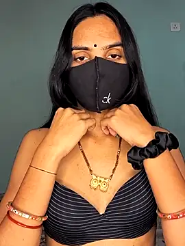 cute simmy0 online show from 04/07/26, 02:30