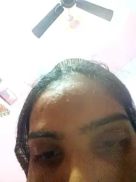 cute simmy0 online show from 01/16/26, 04:38