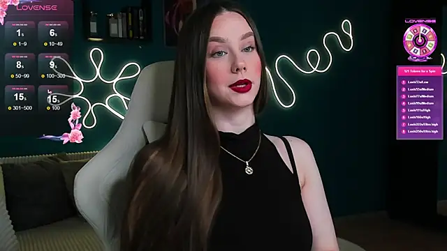 katie taylorr online show from 10/20/25, 02:02