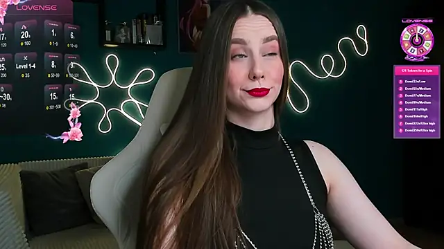 katie taylorr online show from 11/19/25, 10:21