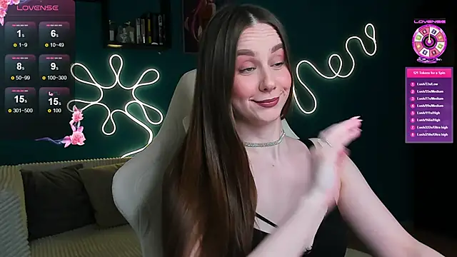 katie taylorr online show from 11/11/25, 11:09