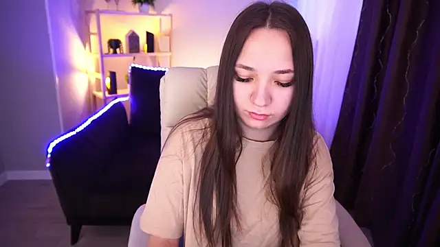 ElysLunar online show from 01/08/25, 07:13