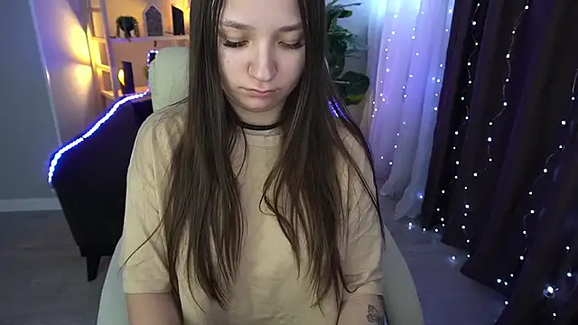 ElysLunar online show from 01/09/25, 10:09