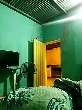 Snapshot of Hot_p0lla_grande_activo chatting on 12/18/25, 07:13 Hot p0lla grande activo online show from 12/18/25, 07:13