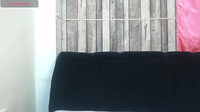 Snapshot of rosa_pretty chatting on 11/29/25, 07:30 rosa pretty online show from 11/29/25, 07:30