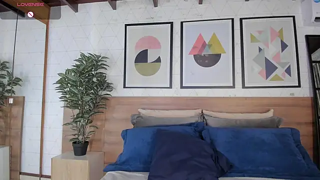 MiaKay1 online show from 12/02/25, 04:03